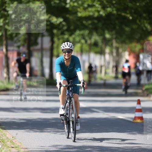 10.08.2025 - GEWOBA Citytriathlon Bremen Yannick Fuchs http://msf.ph/oto/8547134 10.08.2025 13:03:57 Radfahren 574, 576, 605, 625, 676, 685, 697, 753, 786, 812, 908, 963, 965, 1007 meine-sportfotos.de