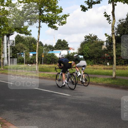 10.08.2025 - GEWOBA Citytriathlon Bremen Yannick Fuchs http://msf.ph/oto/8547141 10.08.2025 10:51:25 Radfahren 239, 396, 419, 421 meine-sportfotos.de