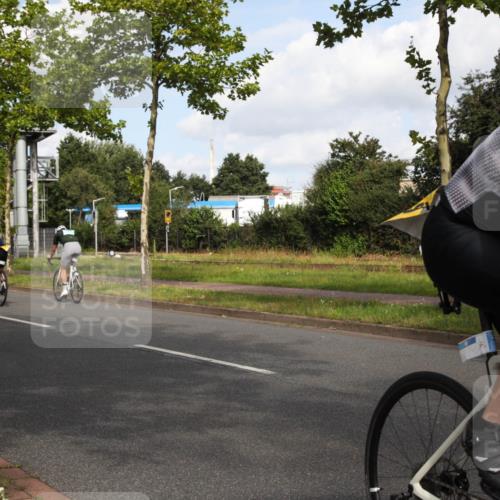10.08.2025 - GEWOBA Citytriathlon Bremen Yannick Fuchs http://msf.ph/oto/8547146 10.08.2025 10:51:26 Radfahren 239, 396, 419 meine-sportfotos.de