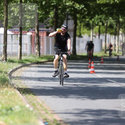 10.08.2025 - GEWOBA Citytriathlon Bremen Yannick Fuchs http://msf.ph/oto/8547147 10.08.2025 13:03:58 Radfahren 574, 576, 605, 625, 676, 685, 697, 753, 786, 812, 908, 963, 965, 1007 meine-sportfotos.de