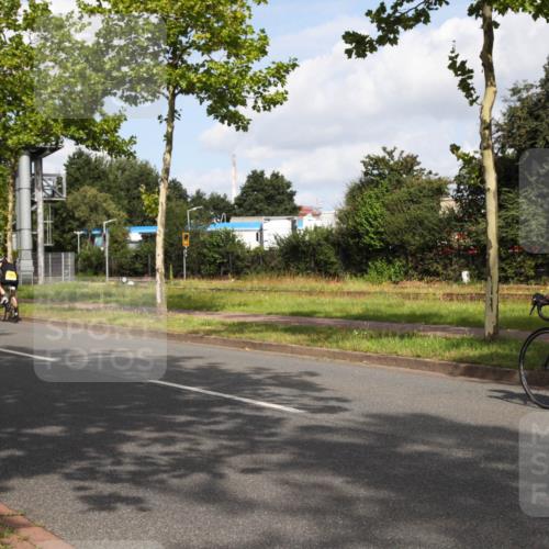 10.08.2025 - GEWOBA Citytriathlon Bremen Yannick Fuchs http://msf.ph/oto/8547164 10.08.2025 10:51:42 Radfahren 239, 241, 384, 396, 483 meine-sportfotos.de