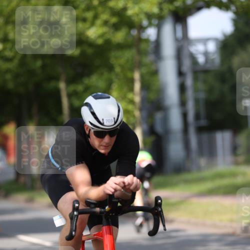 10.08.2025 - GEWOBA Citytriathlon Bremen Yannick Fuchs http://msf.ph/oto/8547168 10.08.2025 12:09:41 Radfahren 586, 674, 688, 697, 703, 849 meine-sportfotos.de
