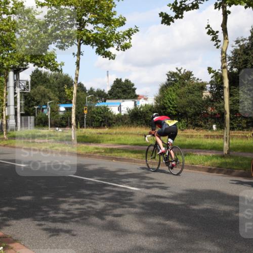 10.08.2025 - GEWOBA Citytriathlon Bremen Yannick Fuchs http://msf.ph/oto/8547229 10.08.2025 10:52:23 Radfahren 137, 349, 354, 355, 390, 392, 394, 479, 491, 504 meine-sportfotos.de