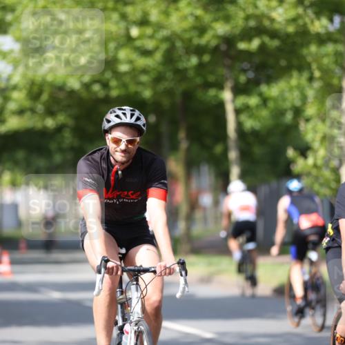 10.08.2025 - GEWOBA Citytriathlon Bremen Yannick Fuchs http://msf.ph/oto/8547243 10.08.2025 12:09:54 Radfahren 586, 607, 628, 688, 697, 703, 732, 830, 849 meine-sportfotos.de