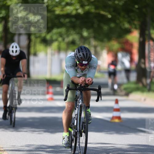 10.08.2025 - GEWOBA Citytriathlon Bremen Yannick Fuchs http://msf.ph/oto/8547248 10.08.2025 13:04:12 Radfahren 576, 605, 625, 640, 685, 697, 760, 769, 786, 946, 960, 963, 1013, 1036 meine-sportfotos.de