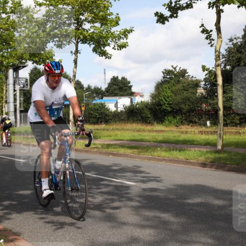 10.08.2025 - GEWOBA Citytriathlon Bremen Yannick Fuchs http://msf.ph/oto/8547258 10.08.2025 10:52:48 Radfahren 21, 43, 400, 413, 491 meine-sportfotos.de