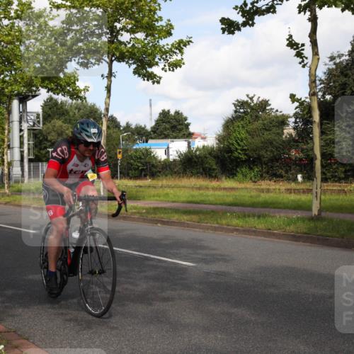 10.08.2025 - GEWOBA Citytriathlon Bremen Yannick Fuchs http://msf.ph/oto/8547269 10.08.2025 10:53:02 Radfahren 358, 379, 380, 382, 400, 413, 448 meine-sportfotos.de