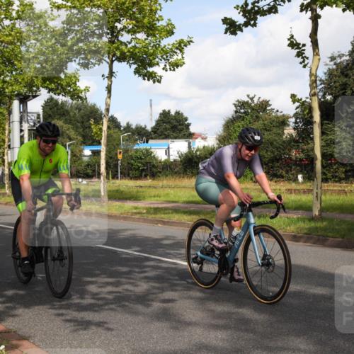 10.08.2025 - GEWOBA Citytriathlon Bremen Yannick Fuchs http://msf.ph/oto/8547299 10.08.2025 10:53:14 Radfahren 29, 225, 350, 358, 379, 380, 382, 404, 448, 502 meine-sportfotos.de