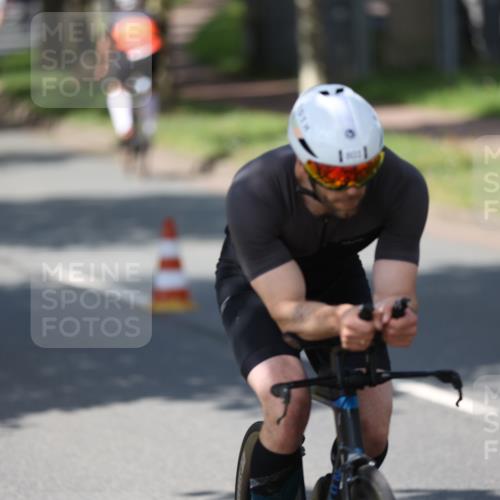 10.08.2025 - GEWOBA Citytriathlon Bremen Yannick Fuchs http://msf.ph/oto/8547315 10.08.2025 13:04:27 Radfahren 583, 674, 675, 751, 769, 799, 808, 875, 939, 960, 1013, 1036 meine-sportfotos.de