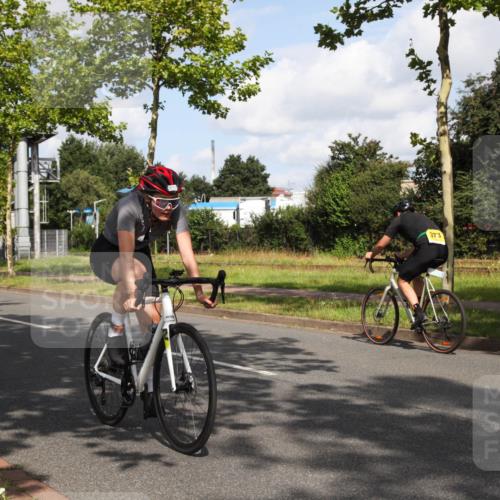10.08.2025 - GEWOBA Citytriathlon Bremen Yannick Fuchs http://msf.ph/oto/8547366 10.08.2025 10:53:59 Radfahren 109, 359, 451, 461, 512 meine-sportfotos.de