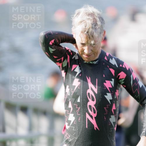 10.08.2025 - GEWOBA Citytriathlon Bremen H.Heesch http://msf.ph/oto/8547381 10.08.2025 10:20:27 Schwimmen 363, 389, 396, 406, 456, 504 meine-sportfotos.de