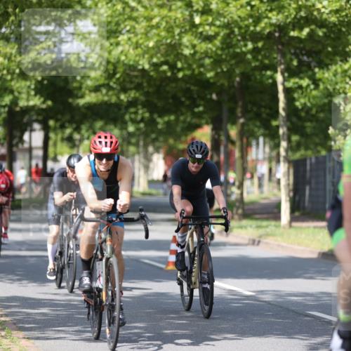 10.08.2025 - GEWOBA Citytriathlon Bremen Yannick Fuchs http://msf.ph/oto/8547384 10.08.2025 12:10:31 Radfahren 629, 644, 647, 656, 710, 712, 722, 730, 755, 819, 889, 1014 meine-sportfotos.de