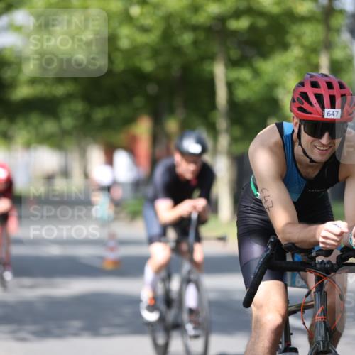 10.08.2025 - GEWOBA Citytriathlon Bremen Yannick Fuchs http://msf.ph/oto/8547407 10.08.2025 12:10:32 Radfahren 629, 644, 647, 656, 710, 712, 722, 730, 748, 755, 819, 889, 1014 meine-sportfotos.de