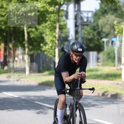 10.08.2025 - GEWOBA Citytriathlon Bremen Yannick Fuchs http://msf.ph/oto/8547413 10.08.2025 12:10:32 Radfahren 629, 644, 647, 656, 710, 712, 722, 730, 748, 755, 819, 889, 1014 meine-sportfotos.de