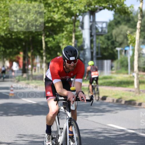 10.08.2025 - GEWOBA Citytriathlon Bremen Yannick Fuchs http://msf.ph/oto/8547434 10.08.2025 12:10:33 Radfahren 622, 629, 644, 647, 656, 710, 712, 722, 730, 748, 755, 819, 889, 1014 meine-sportfotos.de