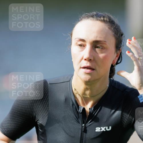 10.08.2025 - GEWOBA Citytriathlon Bremen H.Heesch http://msf.ph/oto/8547435 10.08.2025 10:20:39 Schwimmen 389, 394, 396, 473 meine-sportfotos.de