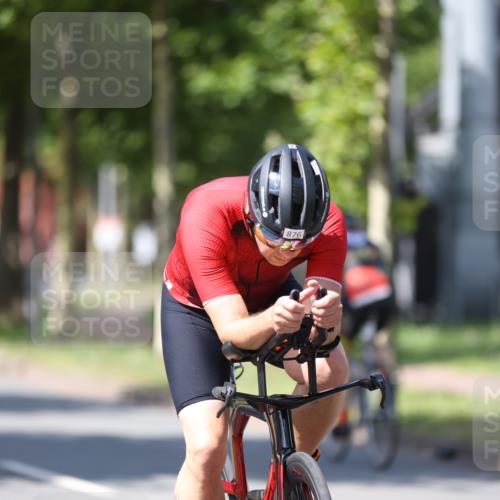 10.08.2025 - GEWOBA Citytriathlon Bremen Yannick Fuchs http://msf.ph/oto/8547447 10.08.2025 13:05:34 Radfahren 587, 615, 627, 641, 659, 746, 809, 876, 897, 943 meine-sportfotos.de