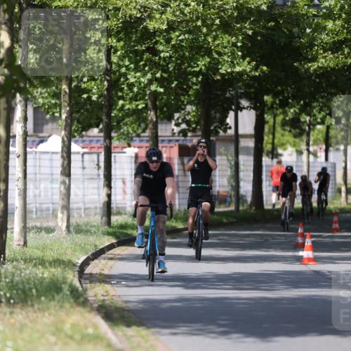 10.08.2025 - GEWOBA Citytriathlon Bremen Yannick Fuchs http://msf.ph/oto/8547448 10.08.2025 12:10:36 Radfahren 622, 629, 644, 647, 656, 659, 685, 712, 722, 730, 748, 755, 819, 889, 1014 meine-sportfotos.de