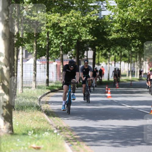 10.08.2025 - GEWOBA Citytriathlon Bremen Yannick Fuchs http://msf.ph/oto/8547453 10.08.2025 12:10:37 Radfahren 622, 629, 644, 647, 656, 659, 685, 712, 722, 730, 748, 755, 819, 889, 1014 meine-sportfotos.de