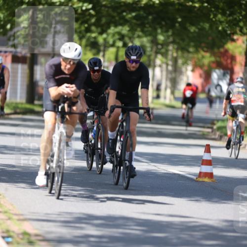 10.08.2025 - GEWOBA Citytriathlon Bremen Yannick Fuchs http://msf.ph/oto/8547454 10.08.2025 13:05:36 Radfahren 615, 627, 659, 746, 809, 876, 897, 943 meine-sportfotos.de