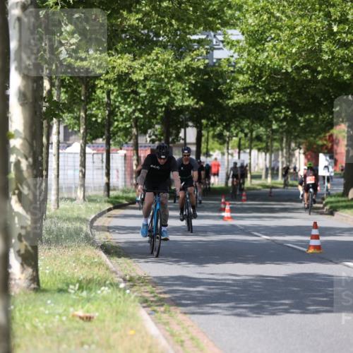 10.08.2025 - GEWOBA Citytriathlon Bremen Yannick Fuchs http://msf.ph/oto/8547455 10.08.2025 12:10:37 Radfahren 622, 629, 644, 647, 656, 659, 685, 712, 722, 730, 748, 755, 819, 889, 1014 meine-sportfotos.de