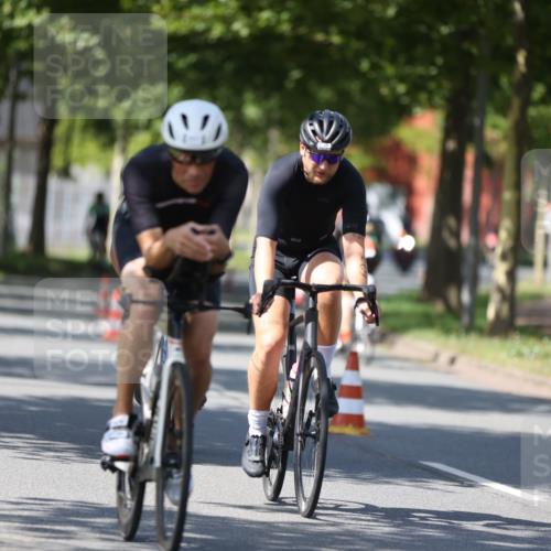 10.08.2025 - GEWOBA Citytriathlon Bremen Yannick Fuchs http://msf.ph/oto/8547456 10.08.2025 13:05:36 Radfahren 615, 627, 659, 746, 809, 876, 897, 943 meine-sportfotos.de