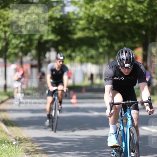 10.08.2025 - GEWOBA Citytriathlon Bremen Yannick Fuchs http://msf.ph/oto/8547461 10.08.2025 12:10:39 Radfahren 573, 622, 629, 644, 647, 651, 656, 659, 685, 712, 722, 730, 748, 755, 819, 889, 1014 meine-sportfotos.de