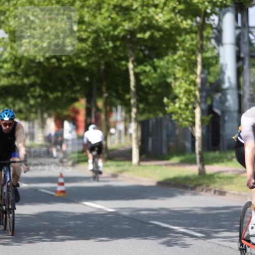 10.08.2025 - GEWOBA Citytriathlon Bremen Yannick Fuchs http://msf.ph/oto/8547491 10.08.2025 12:10:44 Radfahren 573, 622, 629, 644, 647, 651, 656, 659, 685, 712, 716, 722, 730, 748, 755, 819, 889, 898, 1014 meine-sportfotos.de