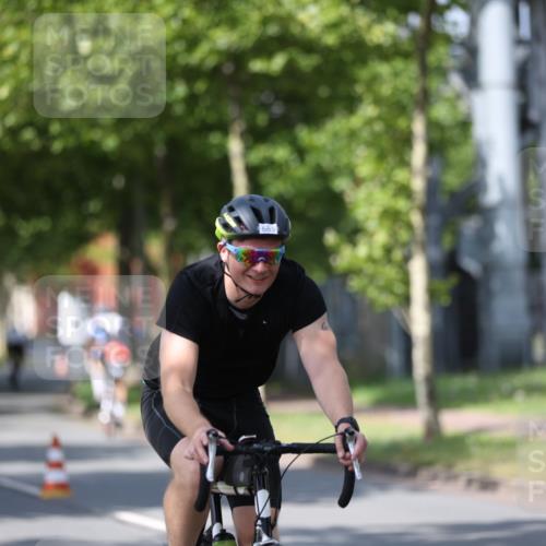 10.08.2025 - GEWOBA Citytriathlon Bremen Yannick Fuchs http://msf.ph/oto/8547519 10.08.2025 12:10:49 Radfahren 573, 622, 625, 629, 651, 656, 659, 685, 712, 716, 722, 748, 812, 819, 898 meine-sportfotos.de