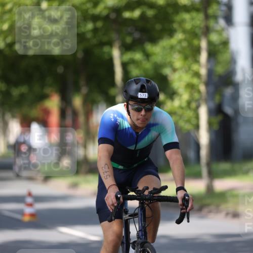 10.08.2025 - GEWOBA Citytriathlon Bremen Yannick Fuchs http://msf.ph/oto/8547528 10.08.2025 12:10:51 Radfahren 573, 622, 625, 629, 651, 656, 659, 685, 712, 716, 722, 748, 812, 819, 898 meine-sportfotos.de
