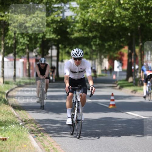 10.08.2025 - GEWOBA Citytriathlon Bremen Yannick Fuchs http://msf.ph/oto/8547558 10.08.2025 12:10:56 Radfahren 573, 622, 625, 651, 659, 669, 685, 687, 716, 748, 800, 812, 819, 898 meine-sportfotos.de