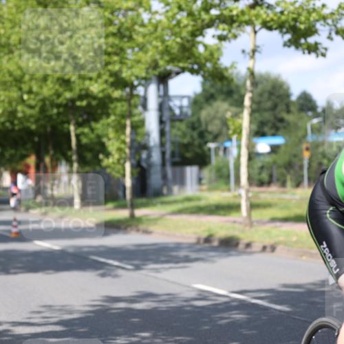 10.08.2025 - GEWOBA Citytriathlon Bremen Yannick Fuchs http://msf.ph/oto/8547576 10.08.2025 12:10:58 Radfahren 573, 622, 625, 651, 659, 669, 685, 687, 716, 800, 812, 835, 898 meine-sportfotos.de