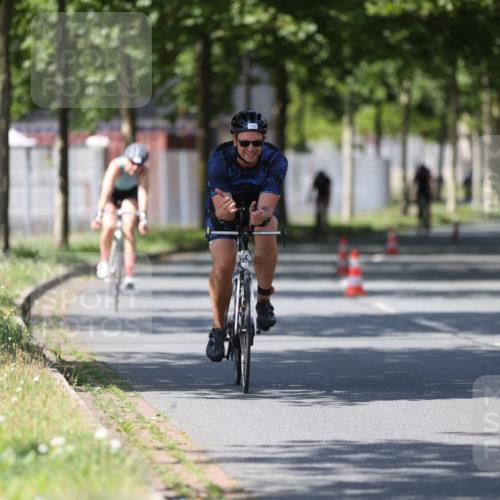 10.08.2025 - GEWOBA Citytriathlon Bremen Yannick Fuchs http://msf.ph/oto/8547608 10.08.2025 13:06:33 Radfahren 621, 655, 699, 732, 788, 840, 856, 927, 1026 meine-sportfotos.de