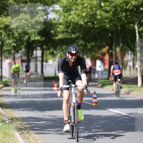 10.08.2025 - GEWOBA Citytriathlon Bremen Yannick Fuchs http://msf.ph/oto/8547620 10.08.2025 12:11:06 Radfahren 625, 669, 679, 687, 716, 800, 812, 835, 898 meine-sportfotos.de