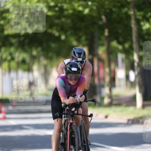 10.08.2025 - GEWOBA Citytriathlon Bremen Yannick Fuchs http://msf.ph/oto/8547672 10.08.2025 13:06:46 Radfahren 638, 679, 699, 732, 788, 867, 914, 927 meine-sportfotos.de