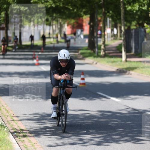 10.08.2025 - GEWOBA Citytriathlon Bremen Yannick Fuchs http://msf.ph/oto/8547718 10.08.2025 13:07:59 Radfahren 578, 626, 643, 666, 689, 774, 792, 838, 852, 941 meine-sportfotos.de