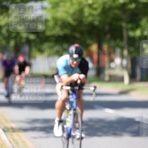 10.08.2025 - GEWOBA Citytriathlon Bremen Yannick Fuchs http://msf.ph/oto/8547728 10.08.2025 13:08:05 Radfahren 578, 626, 643, 666, 687, 689, 774, 792, 838, 852 meine-sportfotos.de