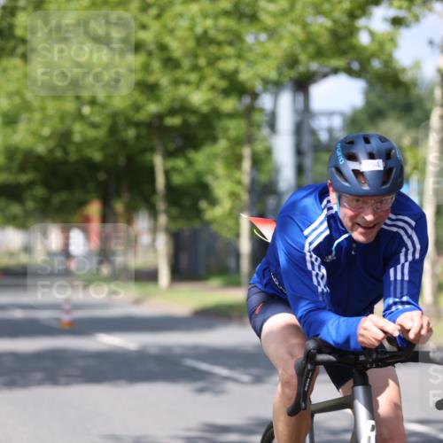 10.08.2025 - GEWOBA Citytriathlon Bremen Yannick Fuchs http://msf.ph/oto/8547729 10.08.2025 12:11:34 Radfahren 578, 583, 645, 894, 1038 meine-sportfotos.de