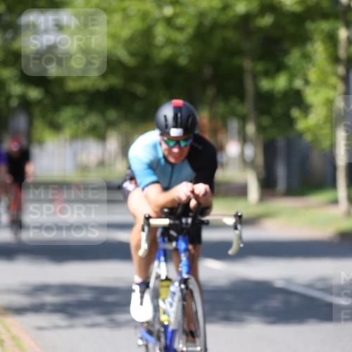 10.08.2025 - GEWOBA Citytriathlon Bremen Yannick Fuchs http://msf.ph/oto/8547730 10.08.2025 13:08:06 Radfahren 626, 643, 666, 687, 689, 774, 792, 838, 852 meine-sportfotos.de
