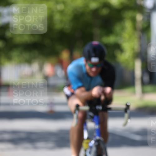 10.08.2025 - GEWOBA Citytriathlon Bremen Yannick Fuchs http://msf.ph/oto/8547732 10.08.2025 13:08:06 Radfahren 626, 643, 666, 687, 689, 774, 792, 838, 852 meine-sportfotos.de