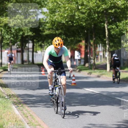 10.08.2025 - GEWOBA Citytriathlon Bremen Yannick Fuchs http://msf.ph/oto/8547733 10.08.2025 12:11:35 Radfahren 578, 583, 645, 752, 894, 1038 meine-sportfotos.de