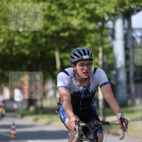 10.08.2025 - GEWOBA Citytriathlon Bremen Yannick Fuchs http://msf.ph/oto/8547756 10.08.2025 12:11:39 Radfahren 578, 583, 752, 894, 1038 meine-sportfotos.de