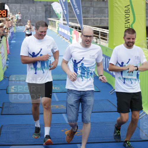 10.08.2025 - GEWOBA Citytriathlon Bremen H.Heesch http://msf.ph/oto/8547769 10.08.2025 11:31:10 Ziel 21, 75 meine-sportfotos.de