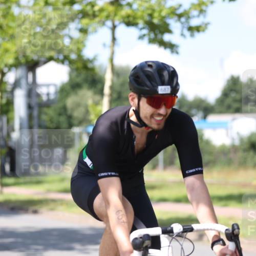 10.08.2025 - GEWOBA Citytriathlon Bremen Yannick Fuchs http://msf.ph/oto/8547778 10.08.2025 13:08:14 Radfahren 626, 643, 666, 687, 792, 838, 852, 980 meine-sportfotos.de