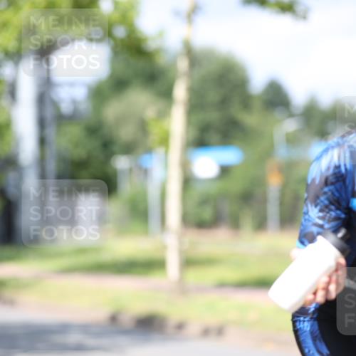10.08.2025 - GEWOBA Citytriathlon Bremen Yannick Fuchs http://msf.ph/oto/8547784 10.08.2025 12:11:49 Radfahren 583, 667, 699, 702, 752 meine-sportfotos.de
