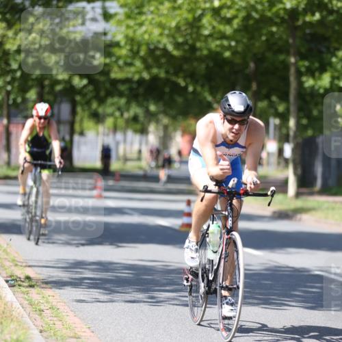 10.08.2025 - GEWOBA Citytriathlon Bremen Yannick Fuchs http://msf.ph/oto/8547788 10.08.2025 13:08:26 Radfahren 551, 552, 702, 768, 824, 836, 855, 859, 968, 980 meine-sportfotos.de