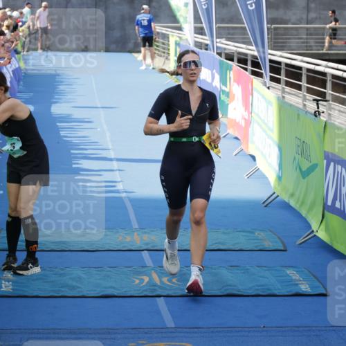 10.08.2025 - GEWOBA Citytriathlon Bremen H.Heesch http://msf.ph/oto/8547794 10.08.2025 11:31:27 Ziel 483 meine-sportfotos.de