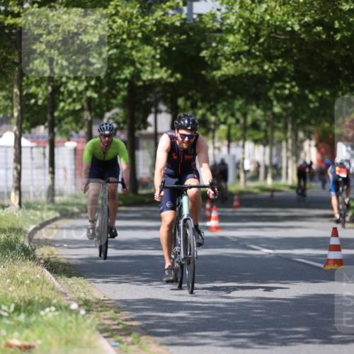 10.08.2025 - GEWOBA Citytriathlon Bremen Yannick Fuchs http://msf.ph/oto/8547798 10.08.2025 12:11:55 Radfahren 576, 667, 699, 702, 752, 799 meine-sportfotos.de