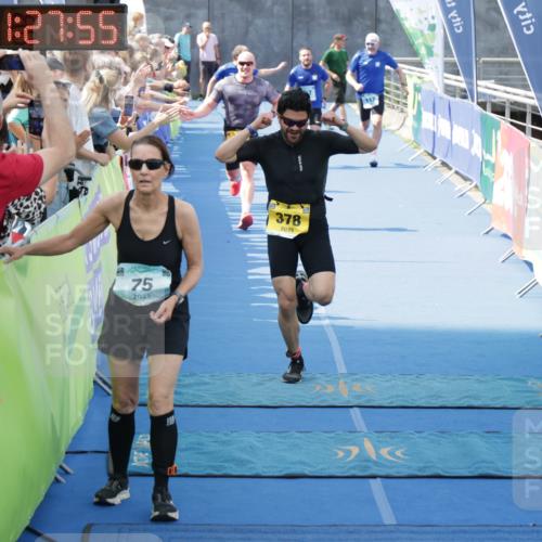 10.08.2025 - GEWOBA Citytriathlon Bremen H.Heesch http://msf.ph/oto/8547810 10.08.2025 11:31:37 Ziel 117, 378, 394 meine-sportfotos.de