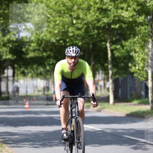 10.08.2025 - GEWOBA Citytriathlon Bremen Yannick Fuchs http://msf.ph/oto/8547817 10.08.2025 12:11:57 Radfahren 576, 667, 699, 702, 752, 799, 816, 907 meine-sportfotos.de